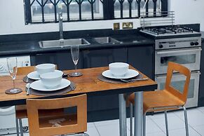 Beautiful one bed Apartment in Tema, Community 6