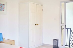 Beautiful one bed Apartment in Tema, Community 6