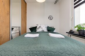 Grójecka Studio Warsaw by Renters