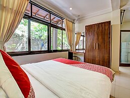 OYO 91300 Sunny Side Villa