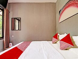 OYO 91300 Sunny Side Villa