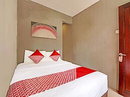 OYO 91300 Sunny Side Villa