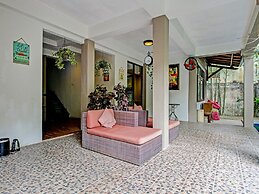 OYO 91300 Sunny Side Villa