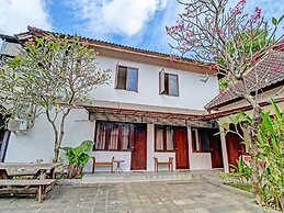 OYO 91300 Sunny Side Villa