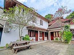 OYO 91300 Sunny Side Villa