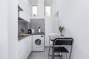 Apartment Topolowa by Renters