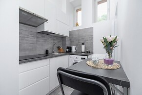 Apartment Topolowa by Renters