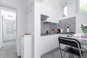 Apartment Topolowa by Renters