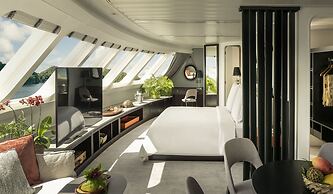 Four Seasons Explorer, Palau - Cruising Resort