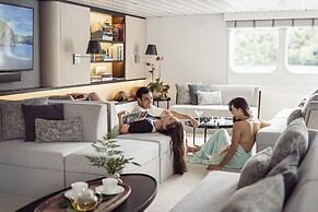 Four Seasons Explorer, Palau - Cruising Resort