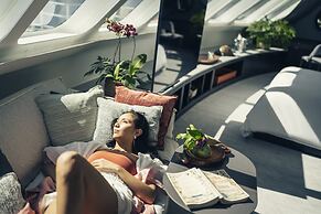 Four Seasons Explorer, Palau - Cruising Resort