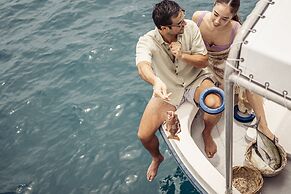 Four Seasons Explorer, Palau - Cruising Resort