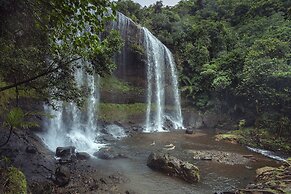 Four Seasons Explorer, Palau - Cruising Resort