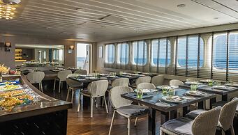 Four Seasons Explorer, Palau - Cruising Resort