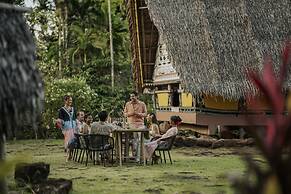 Four Seasons Explorer, Palau - Cruising Resort