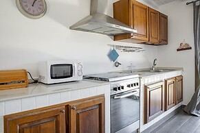 Ognina Apts with pool by Wonderful Italy