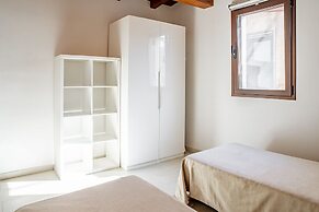 Ognina Apts with pool by Wonderful Italy