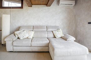 Ognina Apts with pool by Wonderful Italy