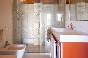 Ognina Apts with pool by Wonderful Italy