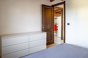 Ognina Apts with pool by Wonderful Italy