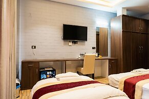 Baranda Restro and Events