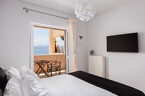 Eretria Luxurious Seafront Villa