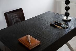 Eretria Luxurious Seafront Villa