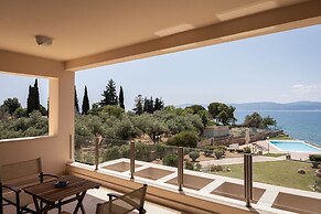 Eretria Luxurious Seafront Villa