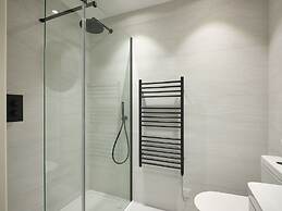 Fulham  Hestercombe House by Viridian Apartments