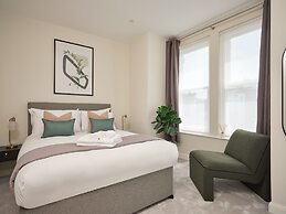 Fulham  Hestercombe House by Viridian Apartments