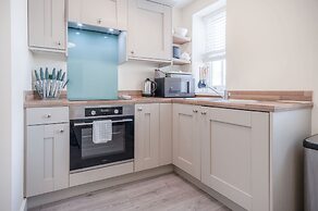 Myrtle - 1 Bedroom Apartment - Saundersfoot