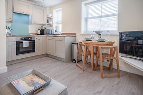 Myrtle - 1 Bedroom Apartment - Saundersfoot