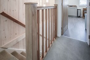 Myrtle - 1 Bedroom Apartment - Saundersfoot