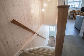 Myrtle - 1 Bedroom Apartment - Saundersfoot