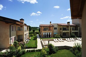 Le Corti Caterina Apts with pool