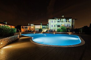 Le Corti Caterina Apts with pool