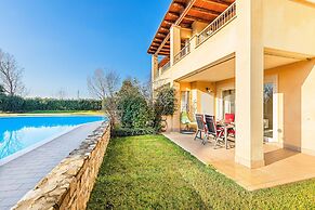 Le Corti Caterina Apts with pool