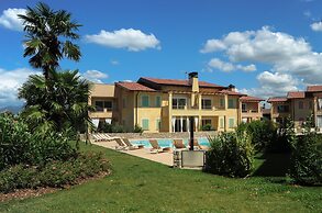 Le Corti Caterina Apts with pool