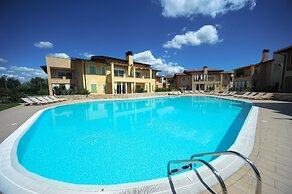 Le Corti Caterina Apts with pool