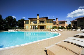 Le Corti Caterina Apts with pool