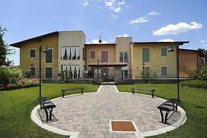 Le Corti Caterina Apts with pool