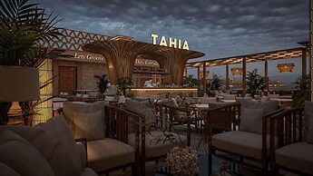 The Eliot Hotel & Banquet