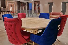 The Eliot Hotel & Banquet