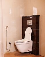 The Eliot Hotel & Banquet