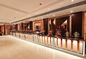 The Eliot Hotel & Banquet