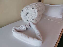 Hill View Garden Hotel