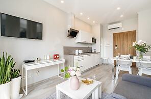 Bright Apartments - LoftAffair