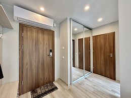 Bright Apartments - LoftAffair