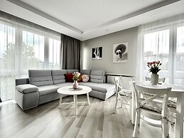 Bright Apartments - LoftAffair