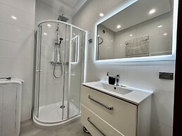 Bright Apartments - LoftAffair